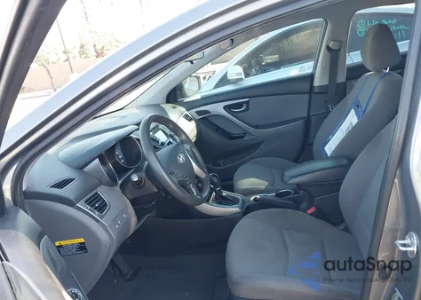 2014 Hyundai Elantra Se z USA, uszkodzony, nr VIN 5NPDH4AE7EH479474